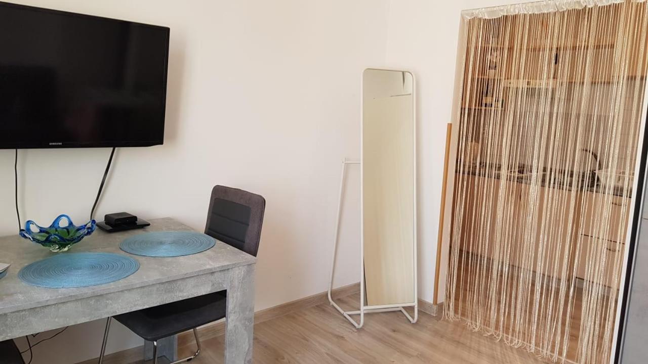 Ksenia Apartment Карлови Вари Екстериор снимка